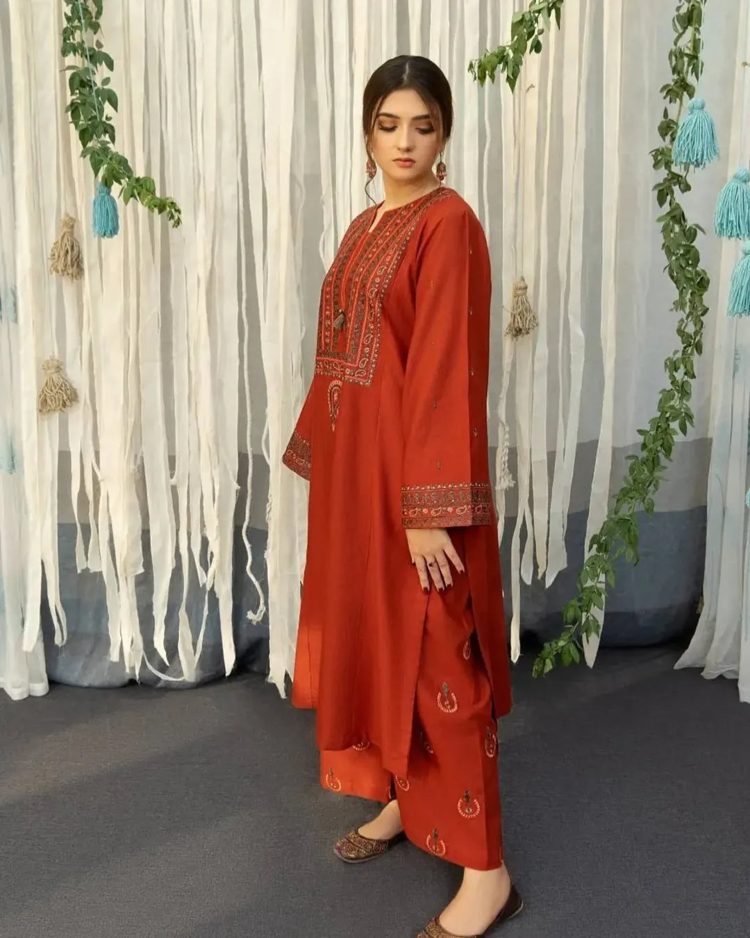 UROOJ EMB 3Pc With Shawl