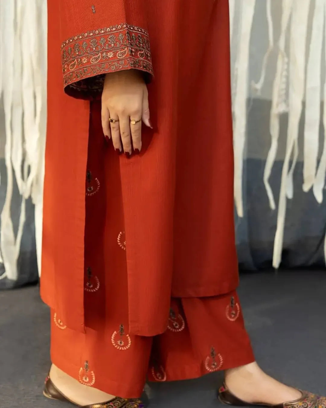 UROOJ EMB 3Pc With Shawl