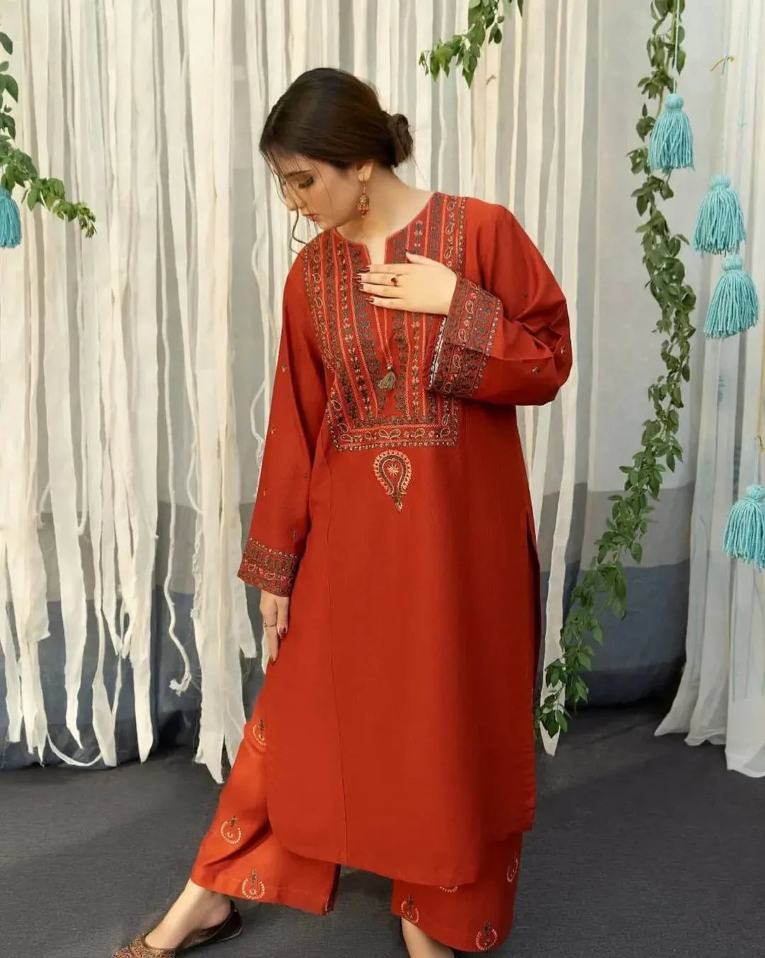 UROOJ EMB 3Pc With Shawl