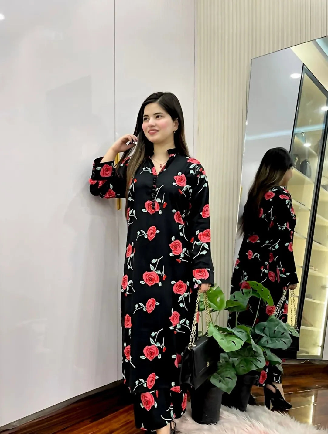 Decent  Black 2-Piece