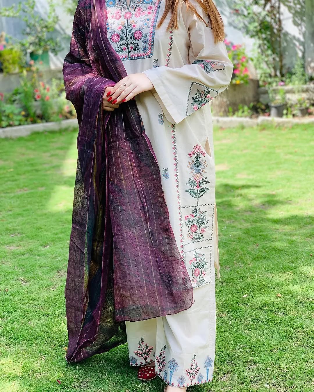 Naz Embroidered - 2 pieces