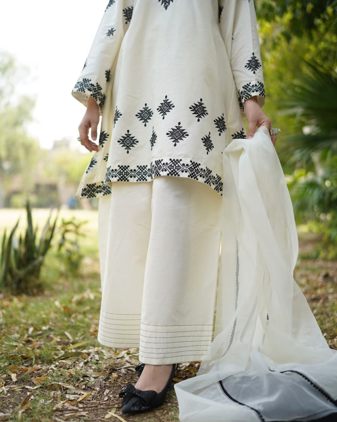 JUNA Dananeer Design LAWN EMB 3PC