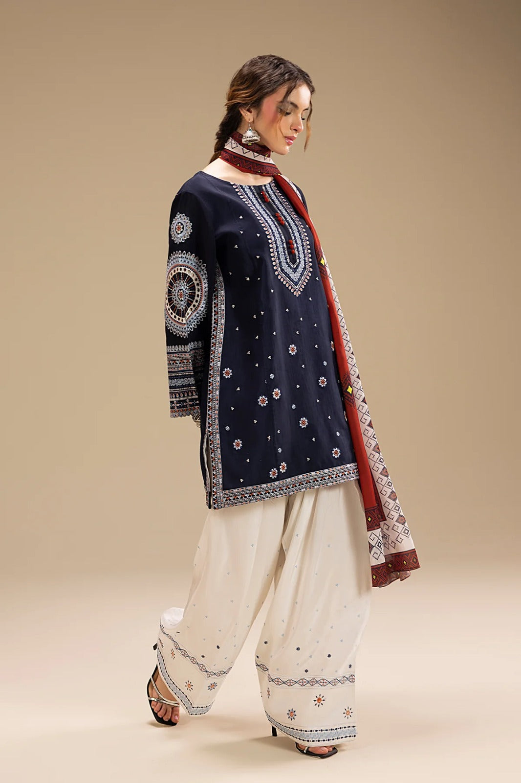 LAIBA - 3PC LAWN EMBROIDERED