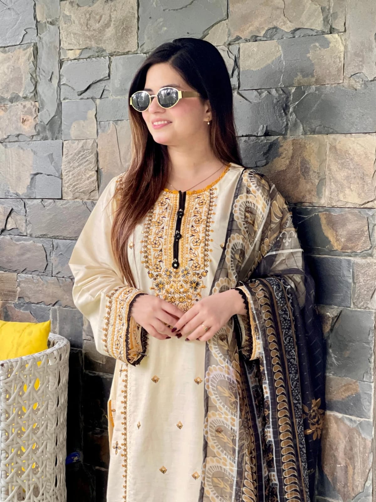 CREAMY - 3PC EMBROIDERED