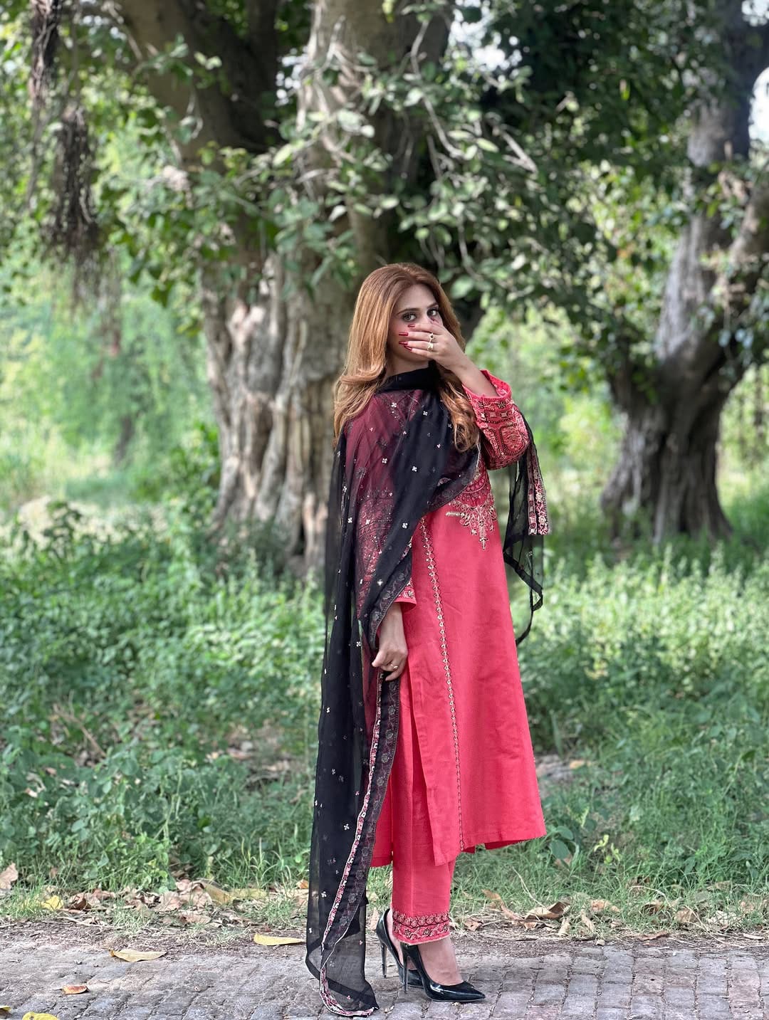 Lal pari Embroidered 3pc