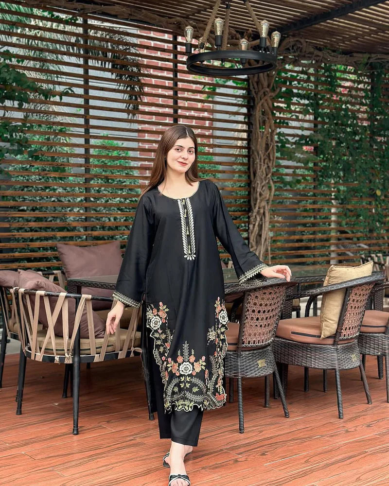 LIA LAWN EMB CUTWORK 2PC