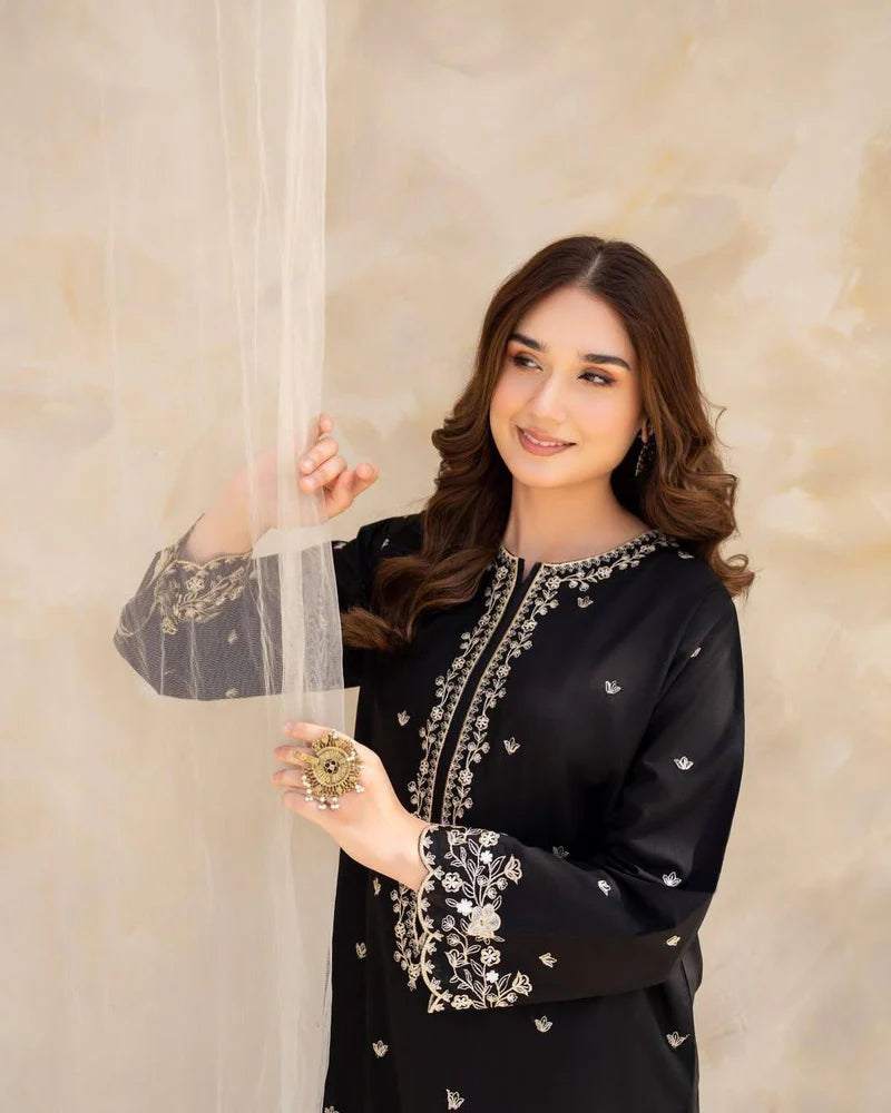 Black Gulab Embroidery 2pc
